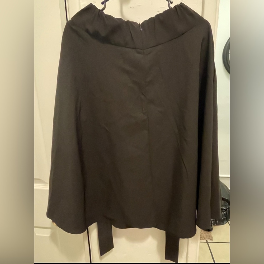 Woman’s Black Skirt Meduim